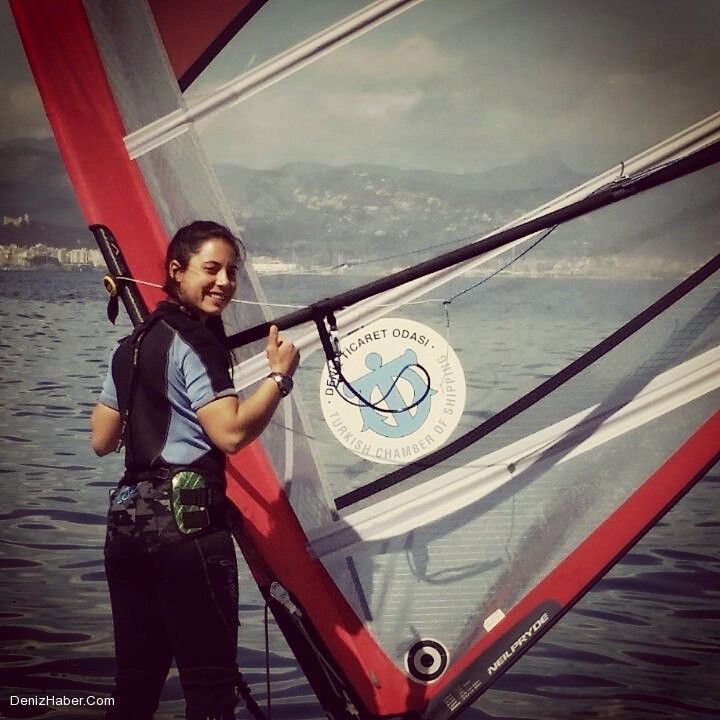 Milli Sörfçü Dilara Olimpiyatlara Yelken Açacak